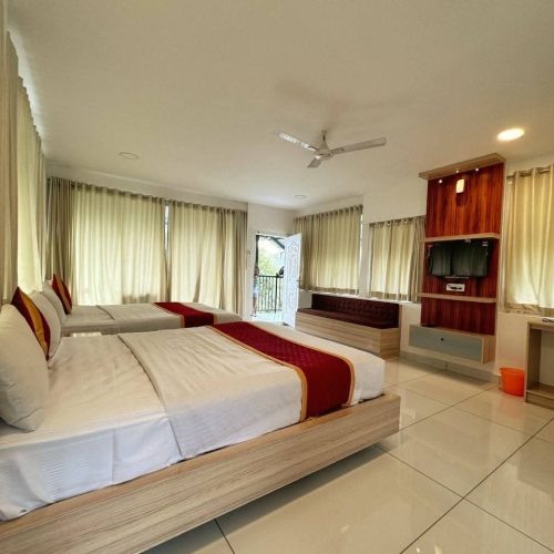 WhatsApp Image 2025-12-26 at 2.41.26 PM (1)